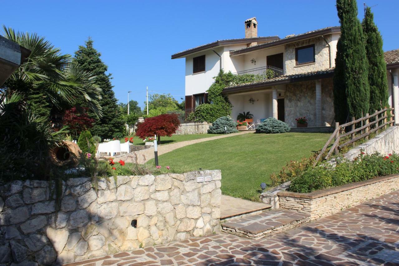 Villa Nicolai Tra Mare E Montagna Lettomanoppello Extérieur photo